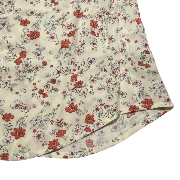 short sleeve blouse, puffed sleeves, floral ditzy print, lightweight very pretty - Picture 9 of 14
